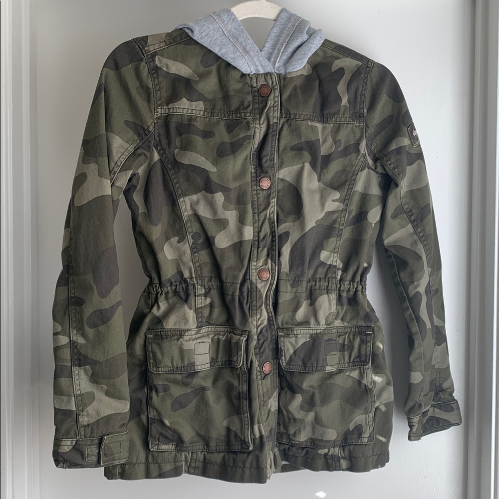 Abercrombie Kids Girl's Camouflage Hooded Jacket Size 15/16